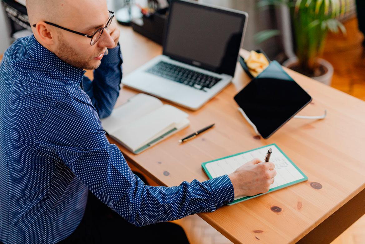 Проектируют новые бизнес-процессы и разбирают существующие