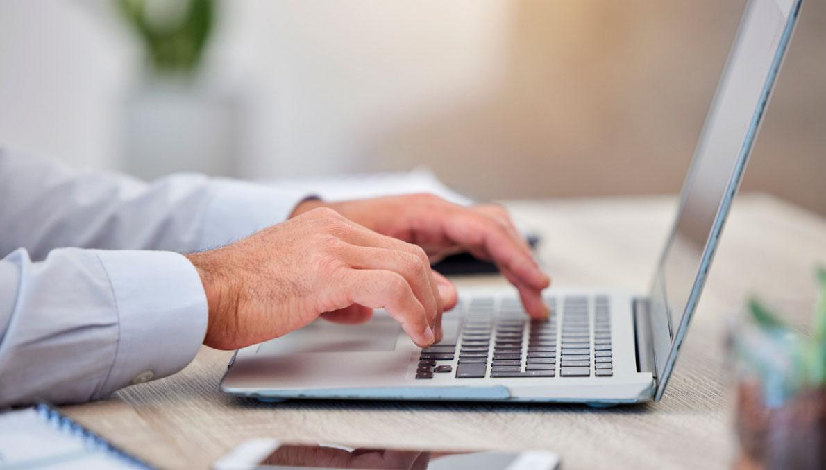 Принимает решение о безопасности новых процессов и связей между ними